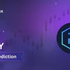 Mudrex-Logo und Raydium Coin-Symbol vor einem lila Hintergrund mit Kerzencharts. "RAY Price Prediction" steht im Vordergrund.