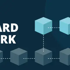 Die **Hard Fork Bedeutung** wird durch eine Blockchain-Grafik mit zwei verzweigten Ketten von Würfeln dargestellt.