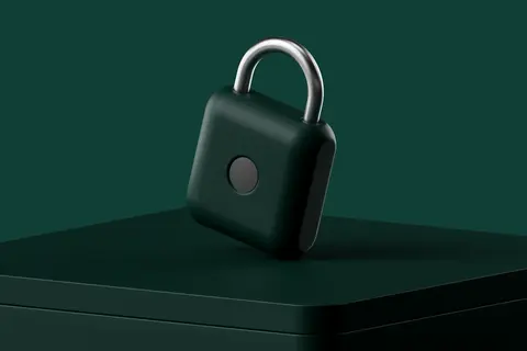 Ein dunkles Vorhängeschloss auf einem Podest. Es symbolisiert Sicherheit, aber auch die Gefahr von "Pump and Dump"-Schemata, bei denen Werte künstlich in die Höhe getrieben und dann schnell verkauft werden.
